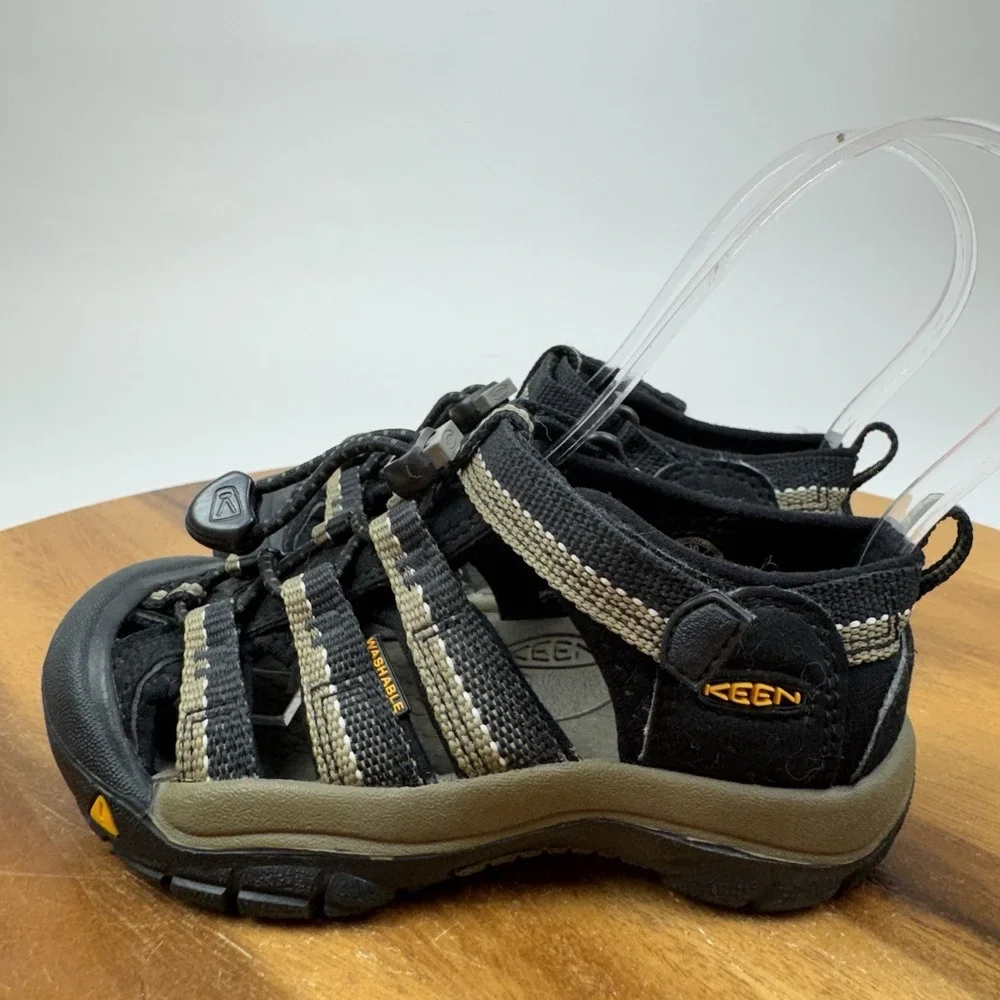 Keen size 10